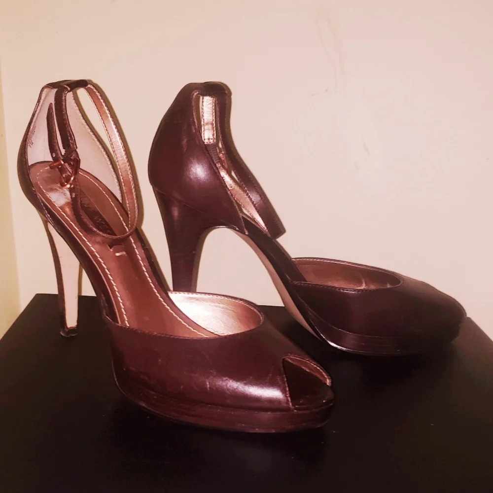 𝐍𝐈𝐍𝐄 𝐖𝐄𝐒𝐓 Leather Mary Jane Peep Toe Heels! Sz 7 Wmns. Stunning! - Picture 4 of 12